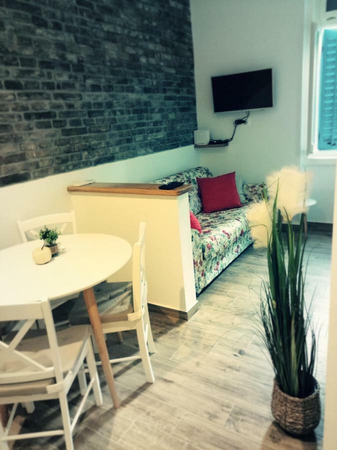 Studio Apartman Villa Gianna 로브란 외부 사진